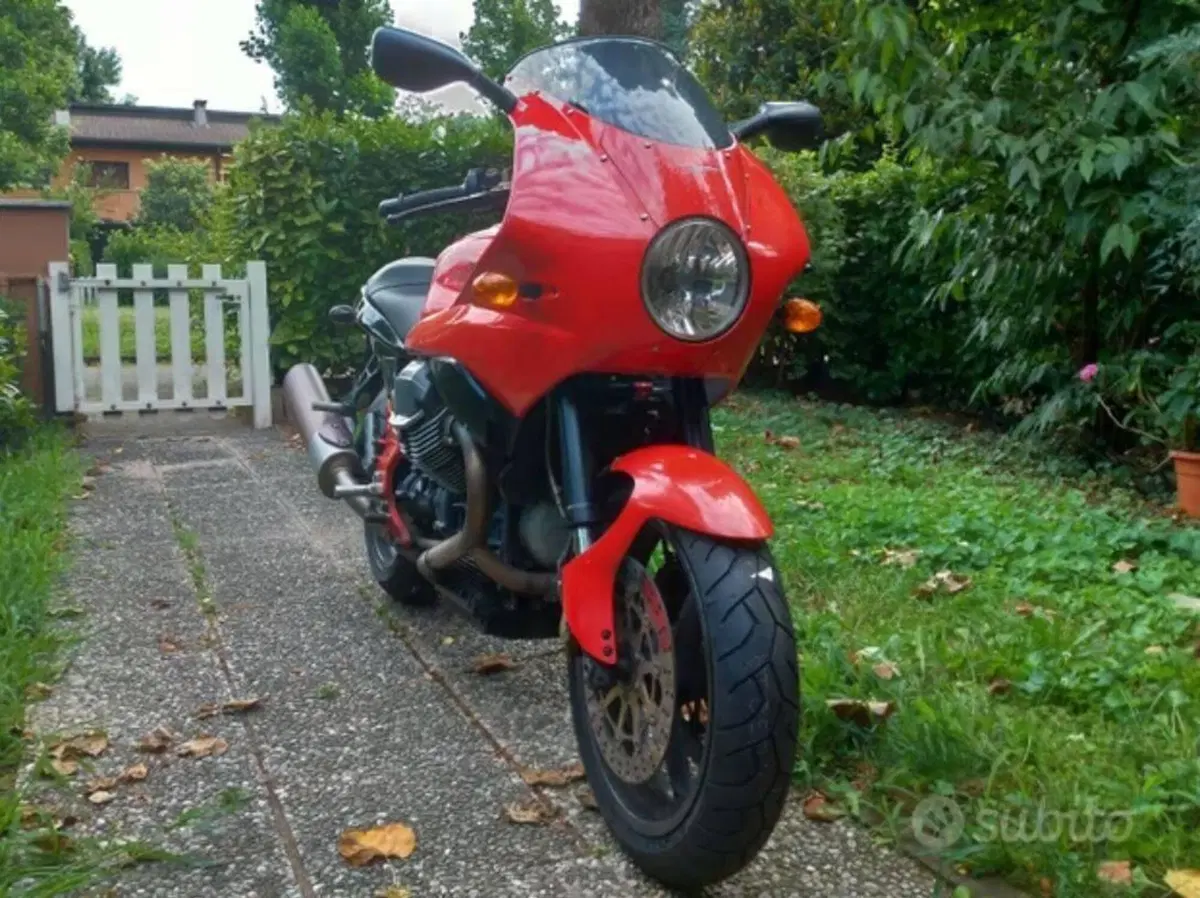 Moto Guzzi V11 Le Mans (2001 - 06) (4)
