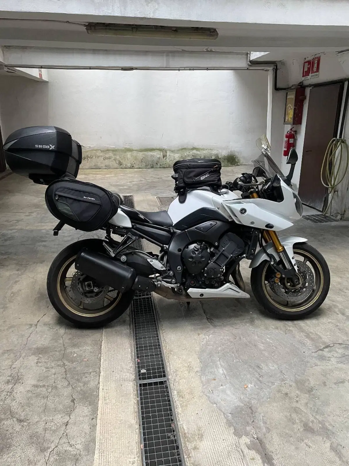 Yamaha Fazer 8 (2010 - 16) (3)