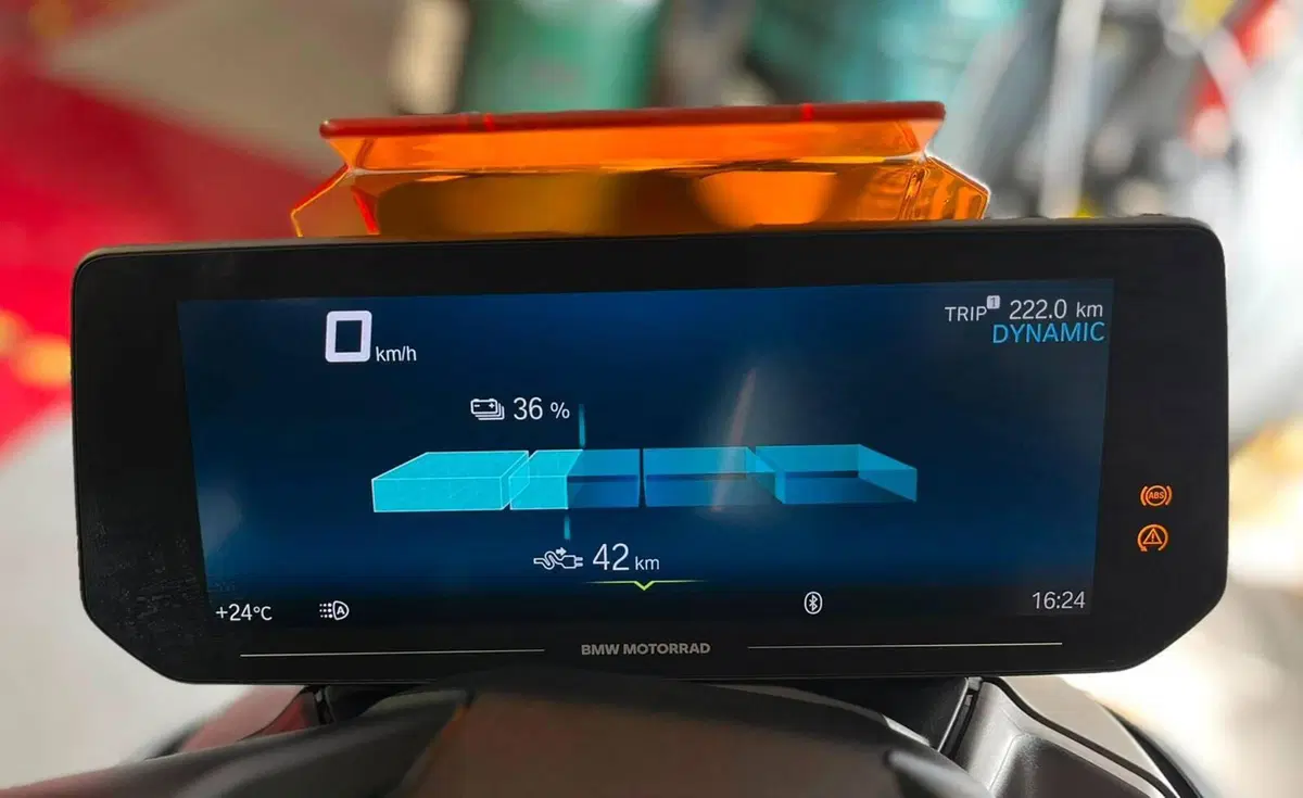 Bmw CE 04 (2021 - 25) (3)