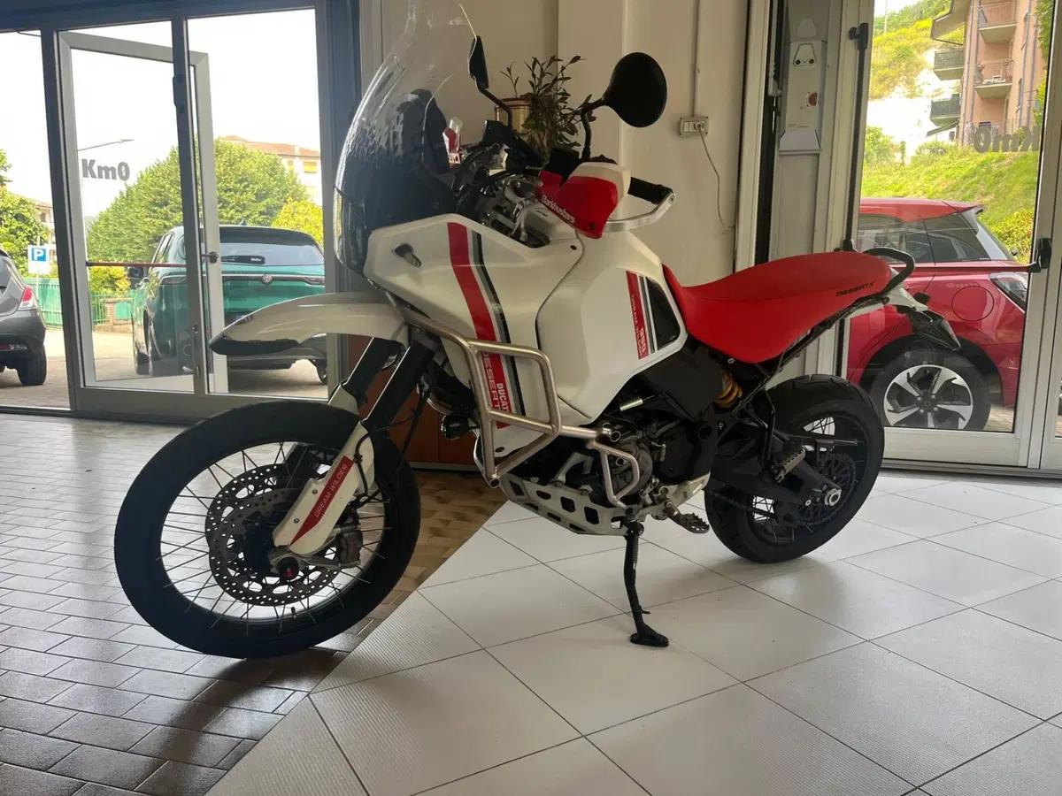 Ducati DesertX (2022 - 25)