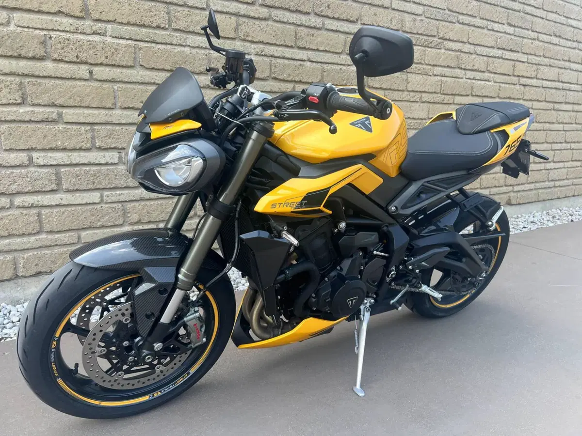 Triumph Street Triple 765 RS (2023 - 26) (7)