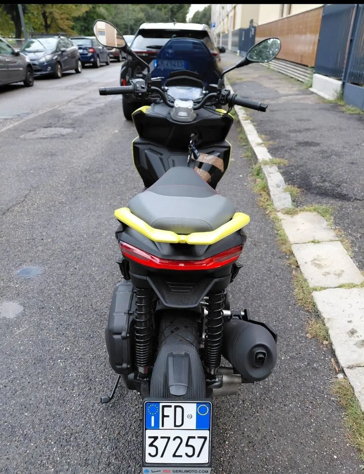 Aprilia SR GT 125 (2022 - 24) (2)