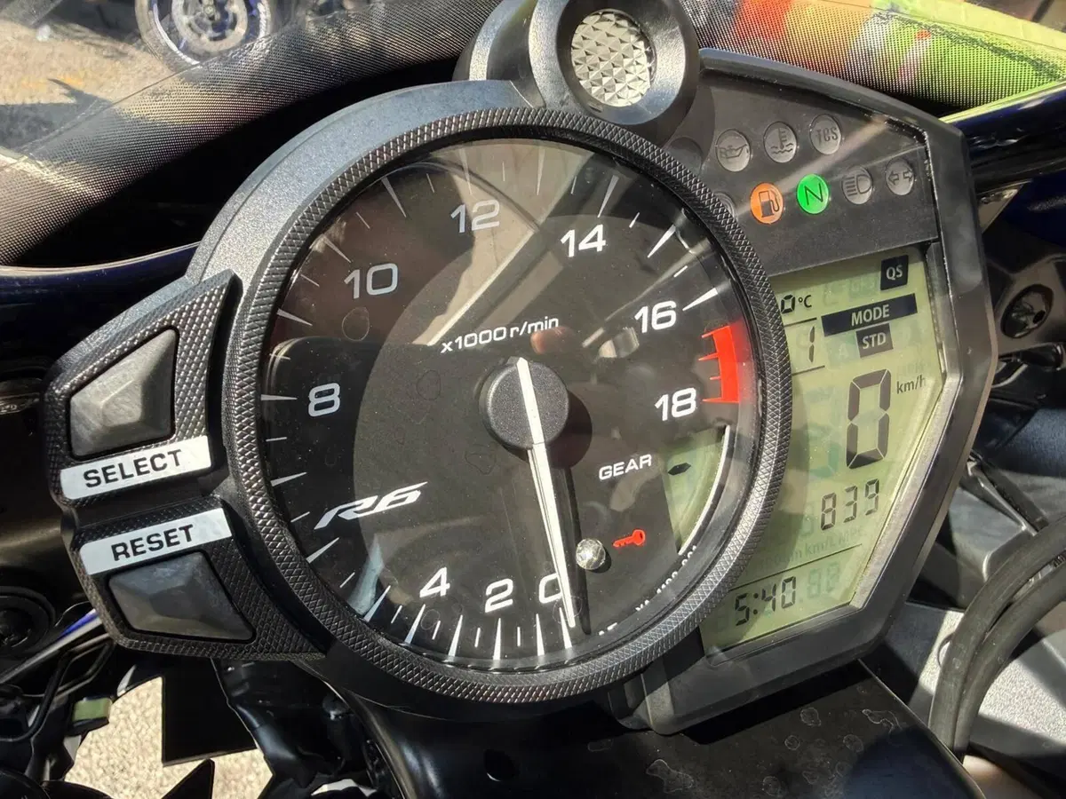 Yamaha YZF R6 GYTR (2022 - 26) (5)