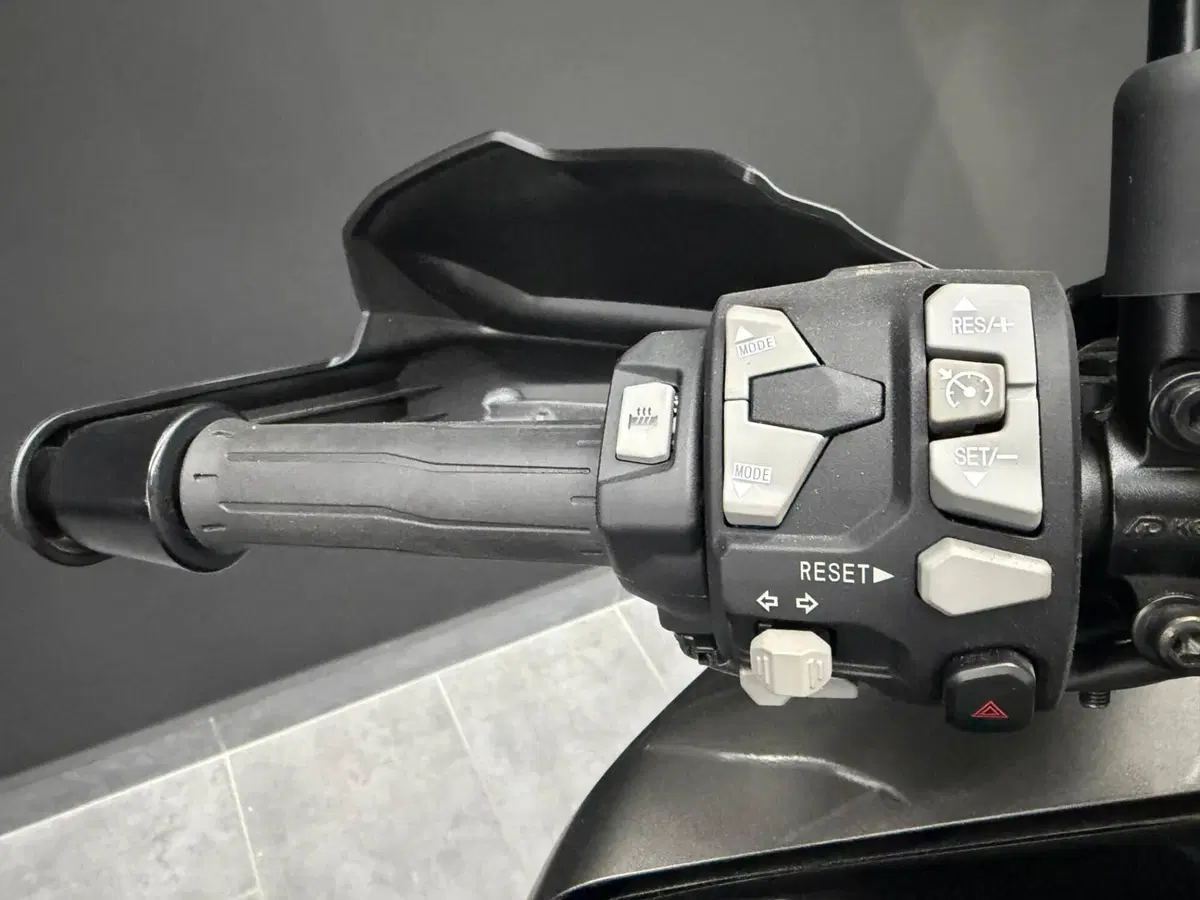 Kawasaki Versys 1100 S (2025 - 26) (8)