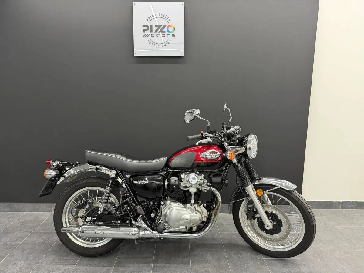 Kawasaki W 800 (2021 - 26)