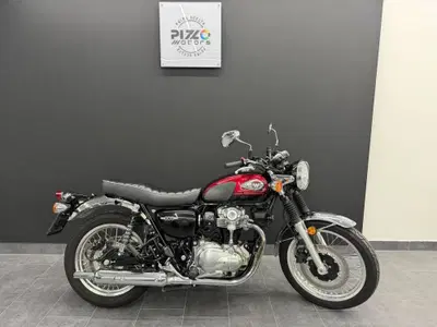 Kawasaki W 800 (2021 - 26) usata
