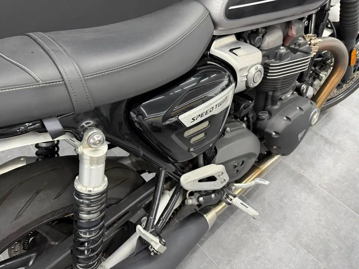 Triumph Speed Twin 1200 (2021 - 24) (7)