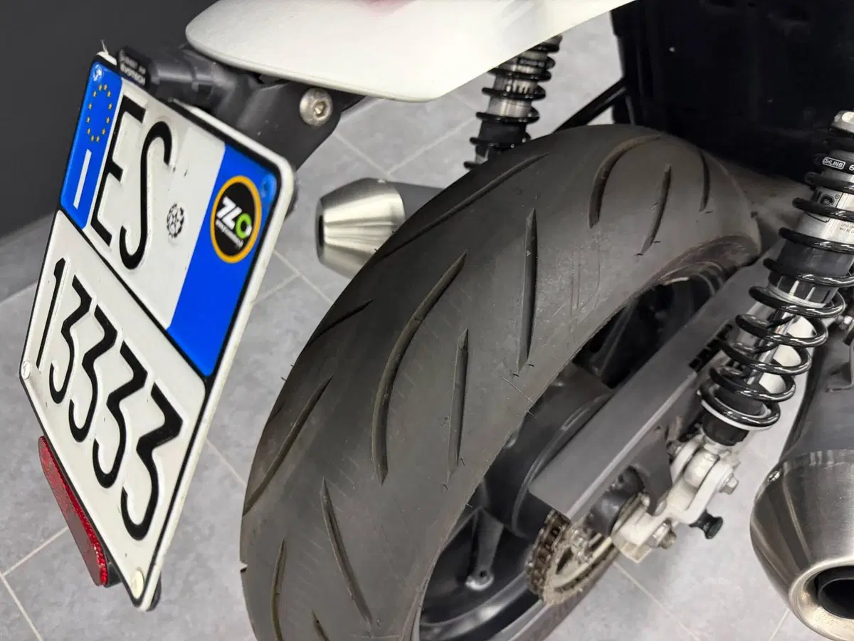 Triumph Speed Twin 1200 (2021 - 24) (9)