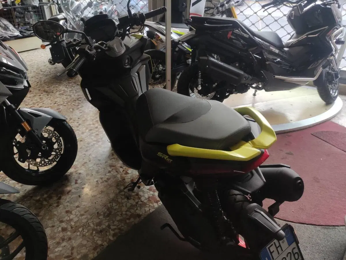 Aprilia SR GT 200 Sport (2022 - 24) (3)