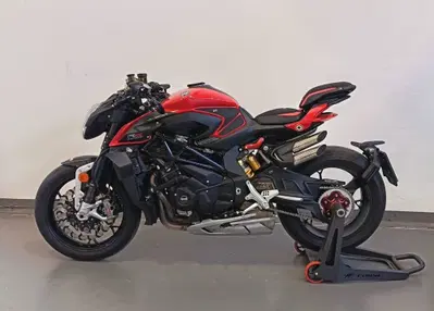 MV Agusta Brutale 1000 RS (2022 - 26) usata
