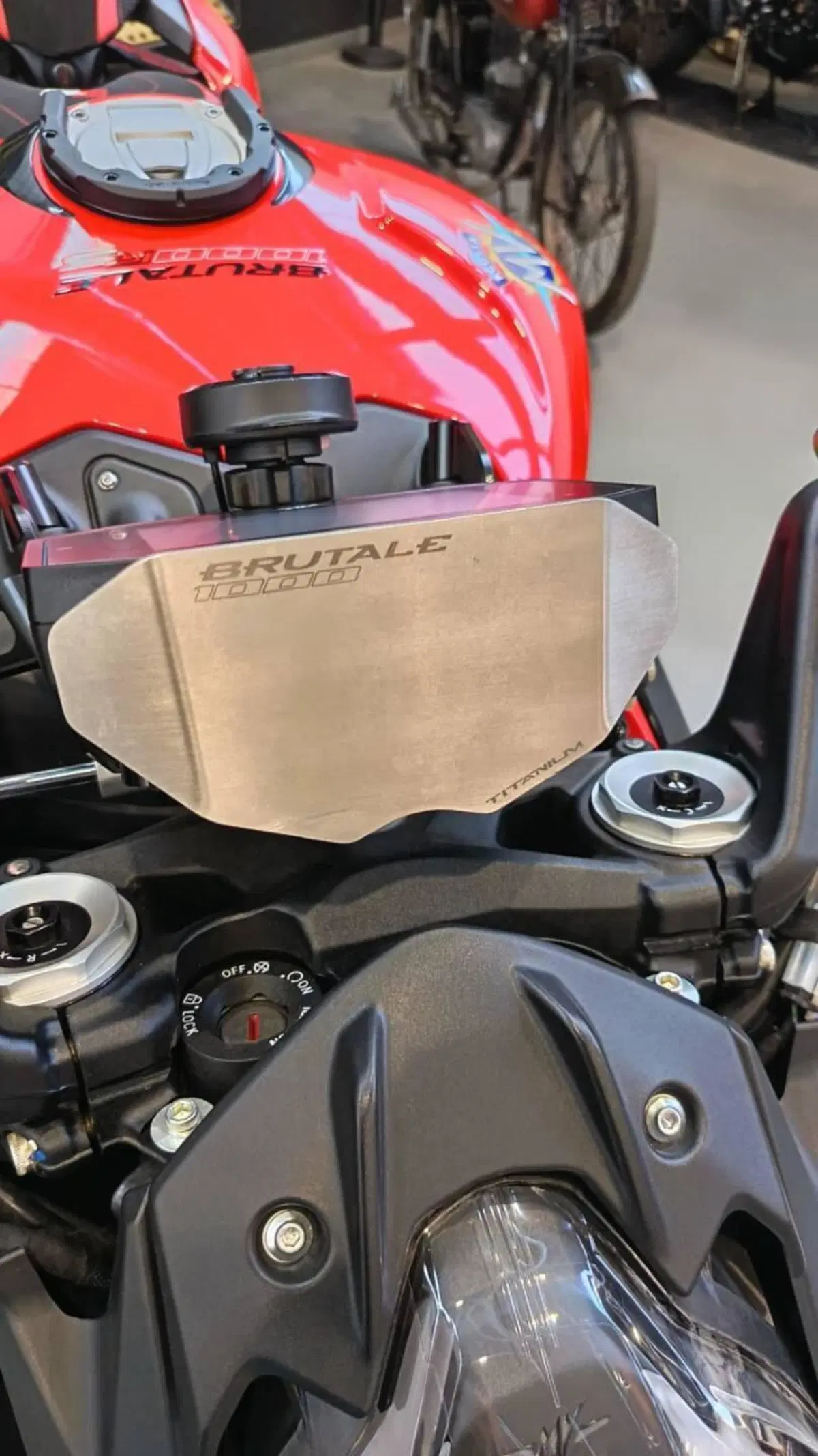 MV Agusta Brutale 1000 RS (2022 - 26) (6)