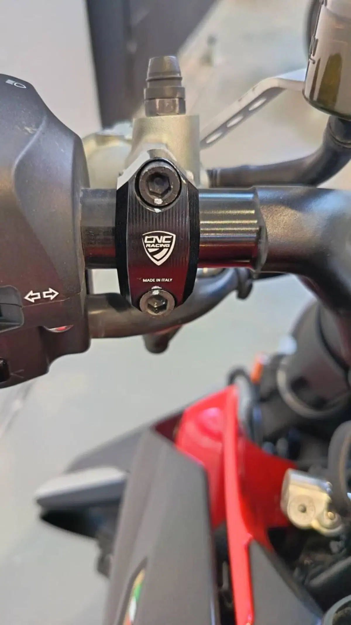 MV Agusta Brutale 1000 RS (2022 - 26) (7)
