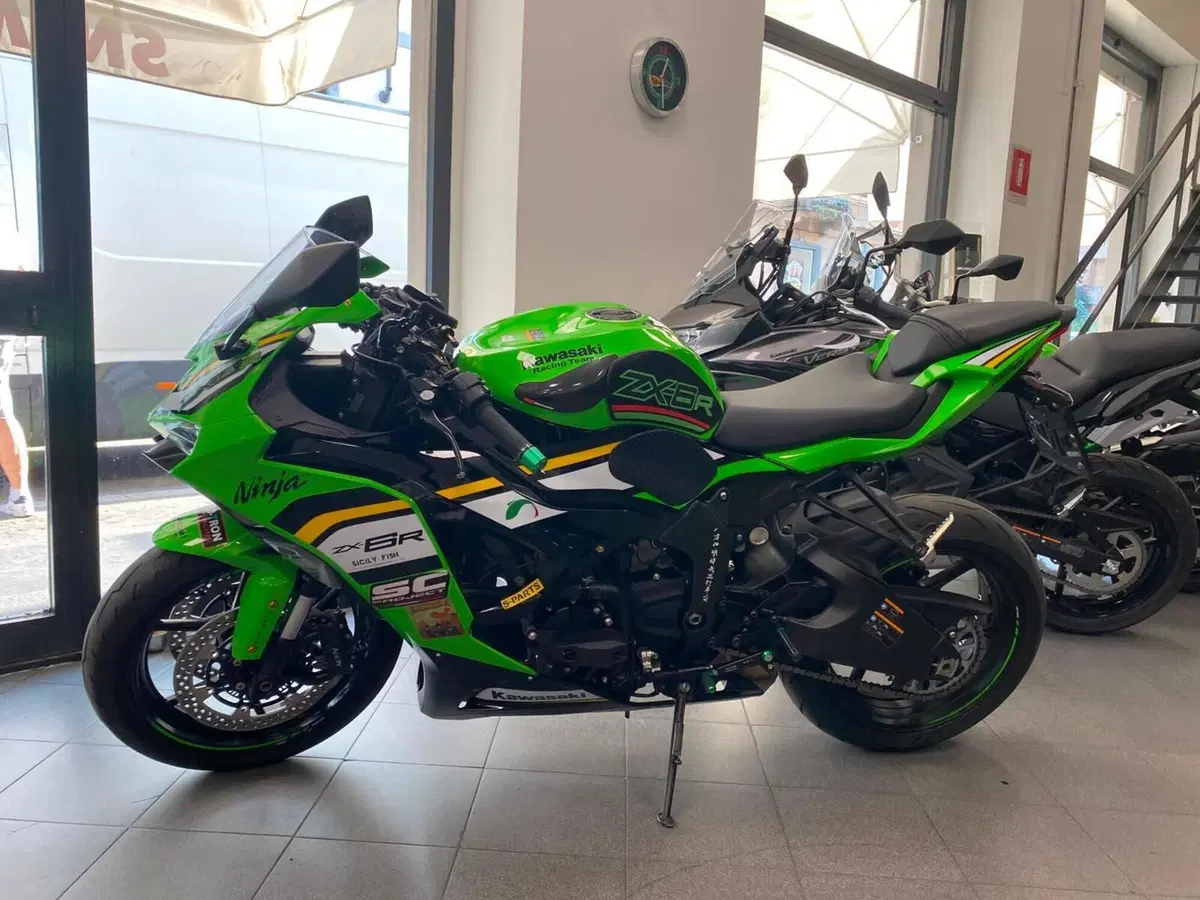 Kawasaki Ninja 636 ZX-6R (2024 - 26) (2)