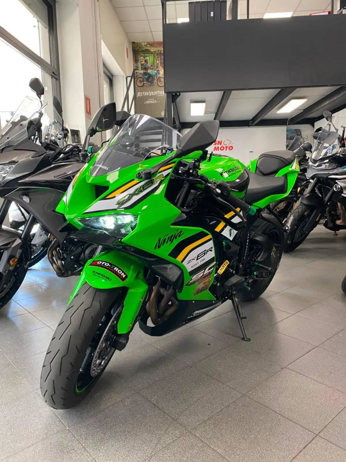 Kawasaki Ninja 636 ZX-6R (2024 - 26) (3)