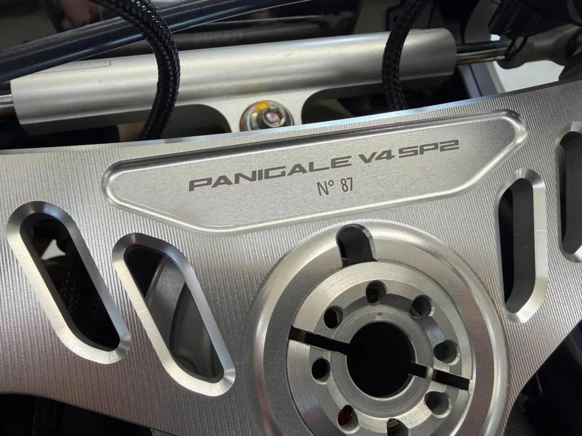 Ducati Panigale V4 1100 SP2 (2022 - 23) (2)