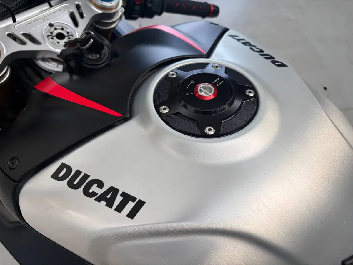 Ducati Panigale V4 1100 SP2 (2022 - 23) (14)