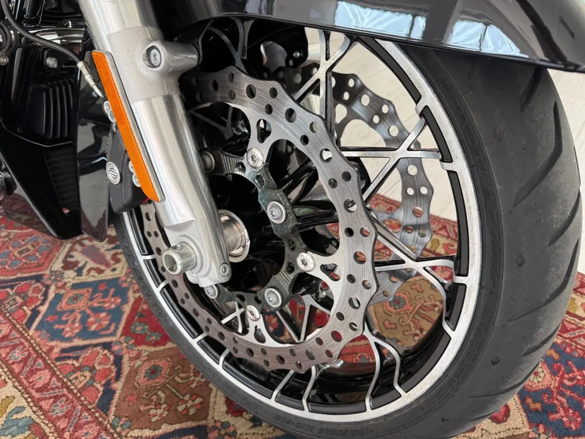 Harley-Davidson 114 Road Glide Special (2019 - 20) - FLTRXS (13)