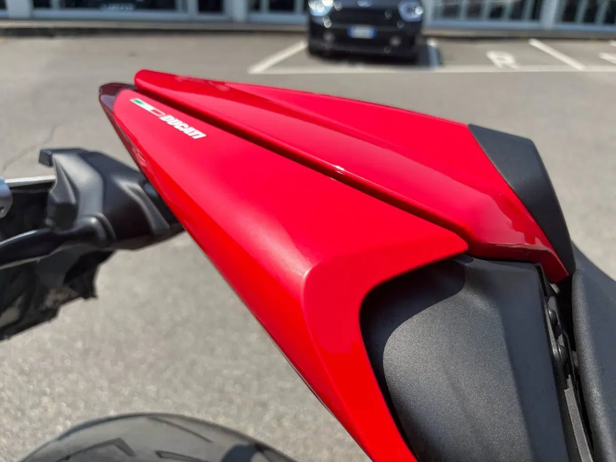 Ducati Monster 937 (2021 - 25) (2)