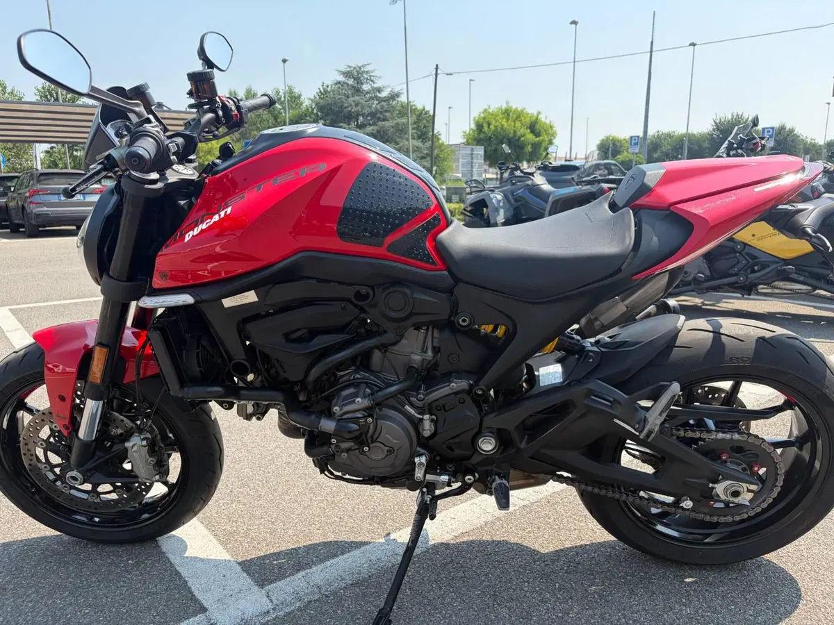 Ducati Monster 937 (2021 - 25) (10)