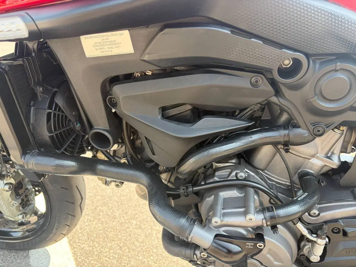 Ducati Monster 937 (2021 - 25) (11)