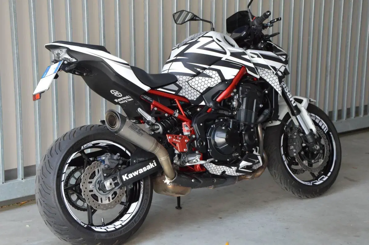 Kawasaki Z 900 (2021 - 24) (10)