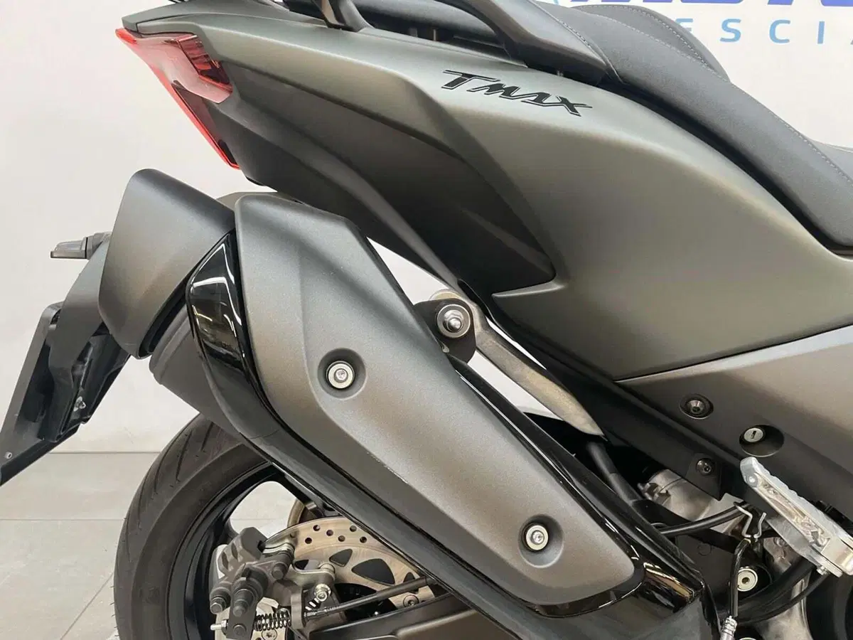 Yamaha T-Max 560 (2025 - 26) (14)