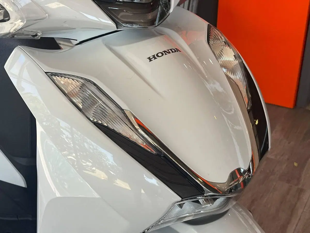 Honda SH 350 (2021 - 24) (3)