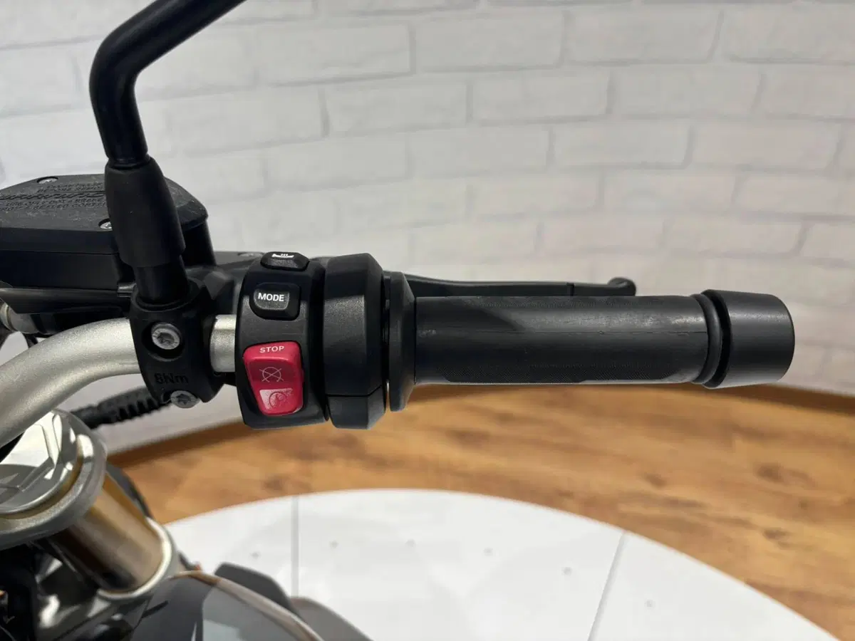 Bmw R 1250 R (2021 - 25) (8)