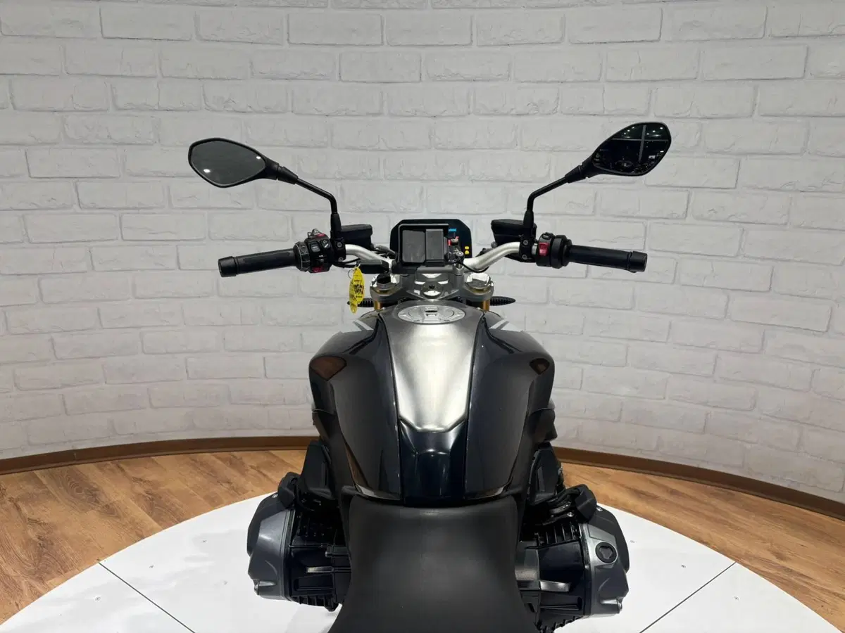 Bmw R 1250 R (2021 - 25) (10)