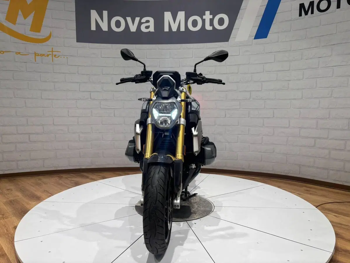 Bmw R 1250 R (2021 - 25) (3)