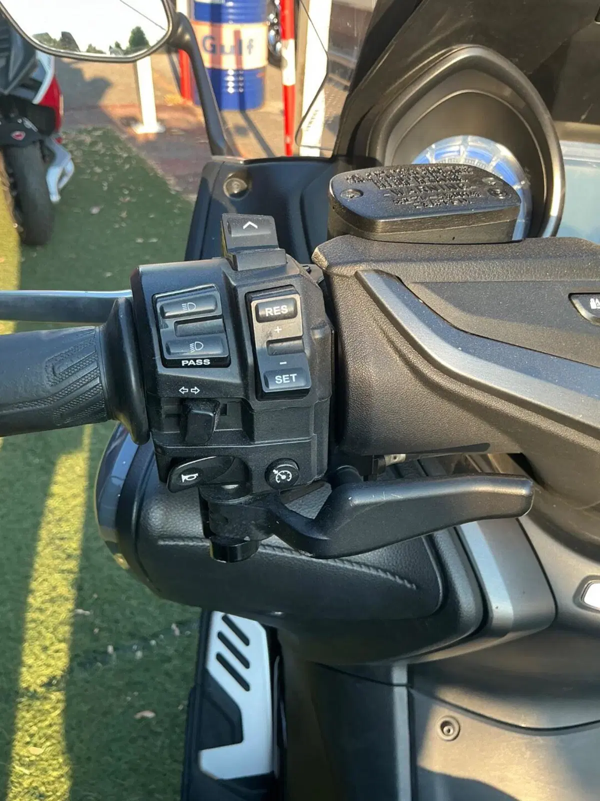 Yamaha T-Max 560 Tech Max (2021) (14)