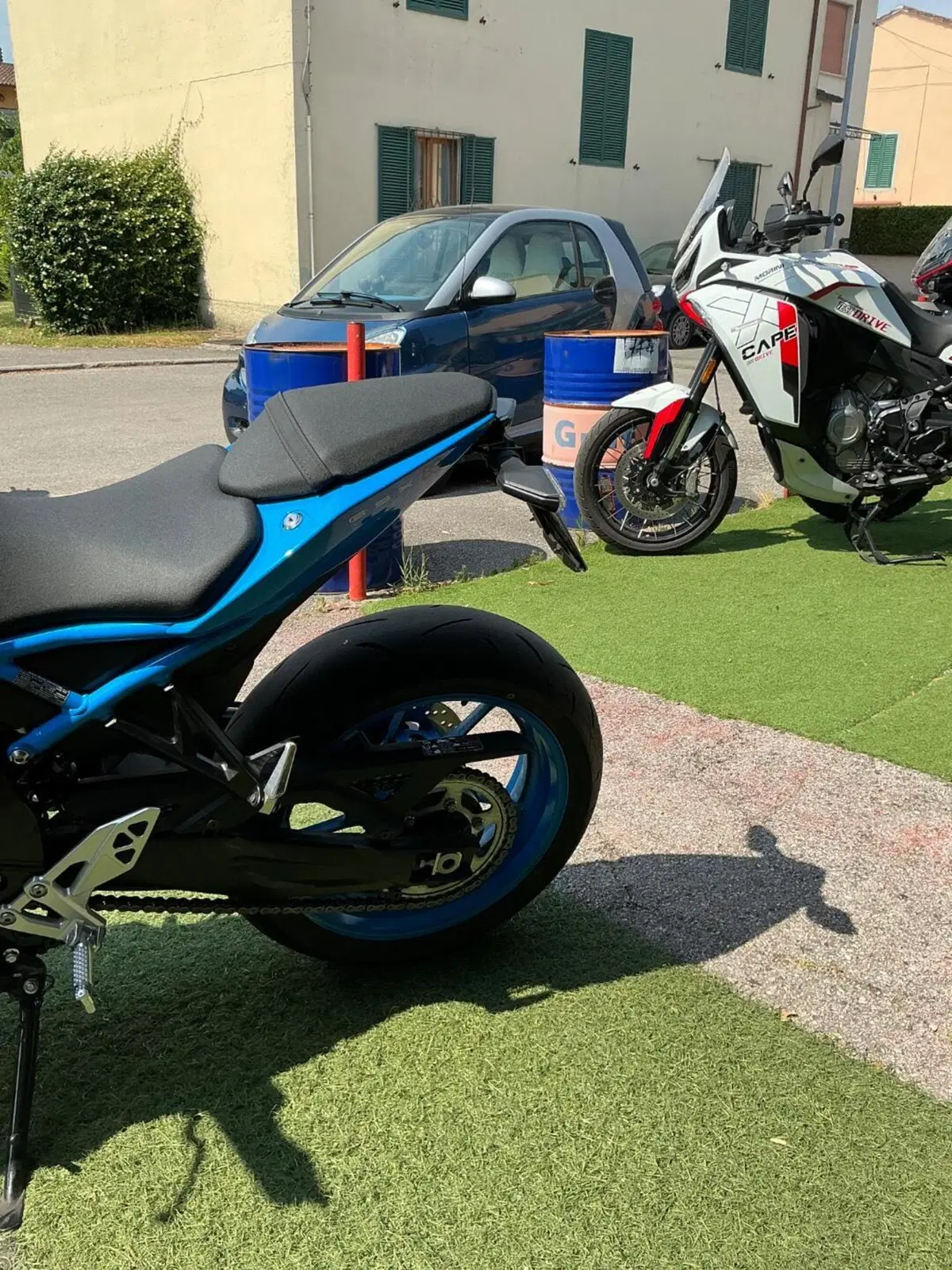 Suzuki GSX-8S (2023 - 24) (11)