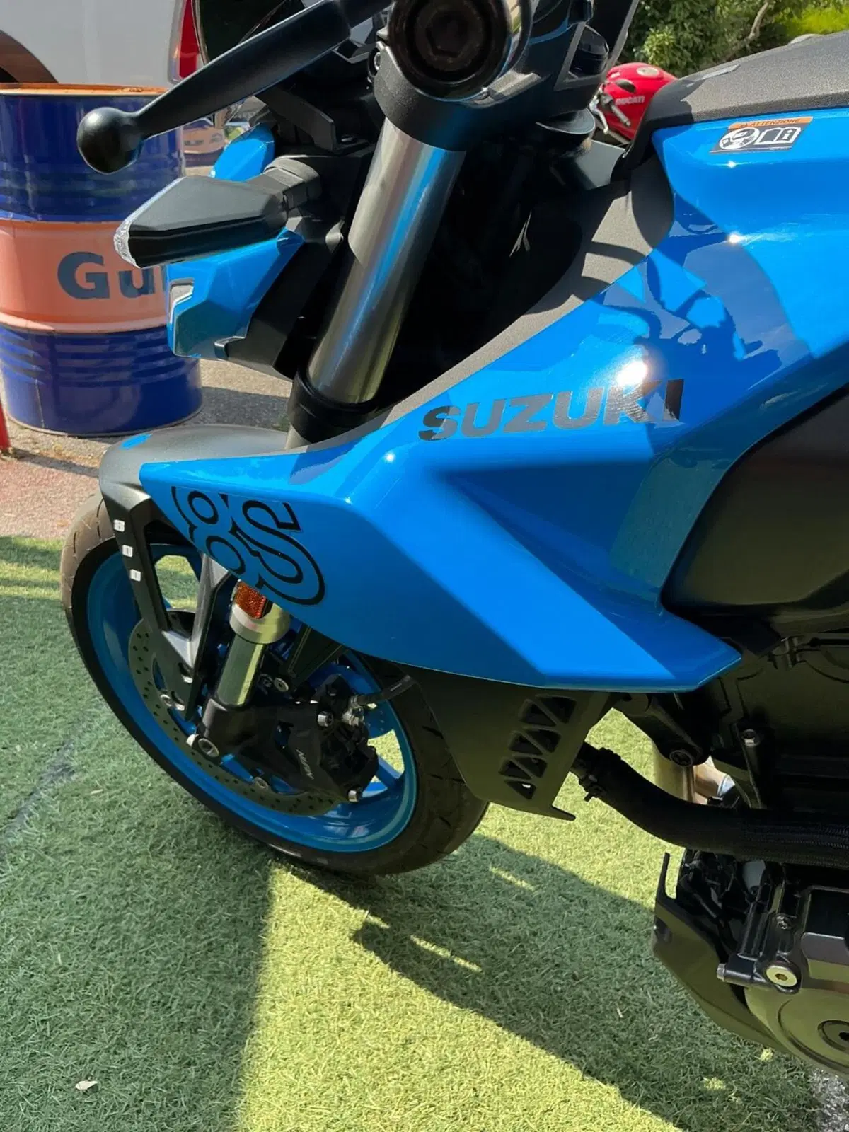 Suzuki GSX-8S (2023 - 24) (12)