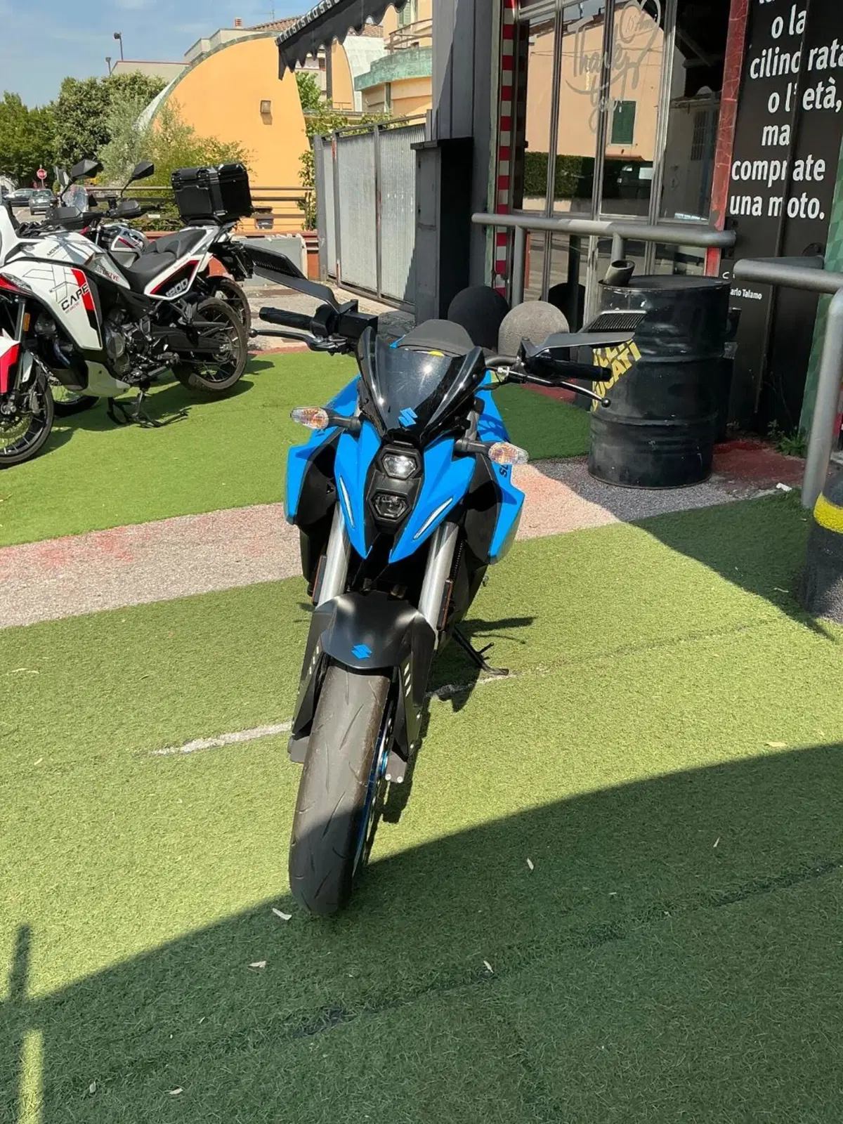 Suzuki GSX-8S (2023 - 24) (13)