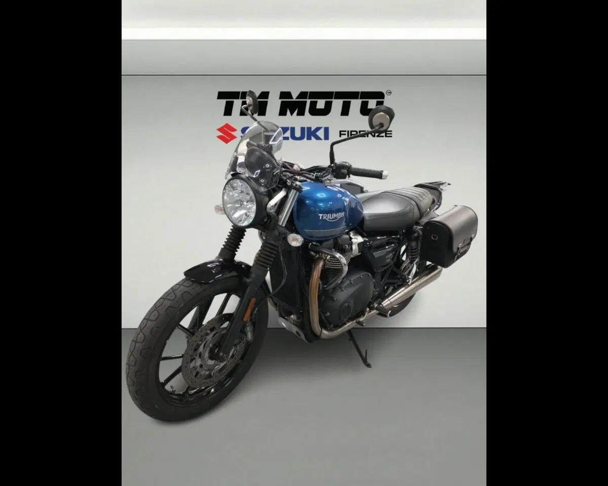 Triumph Street Twin 900 (2021 - 22) (4)