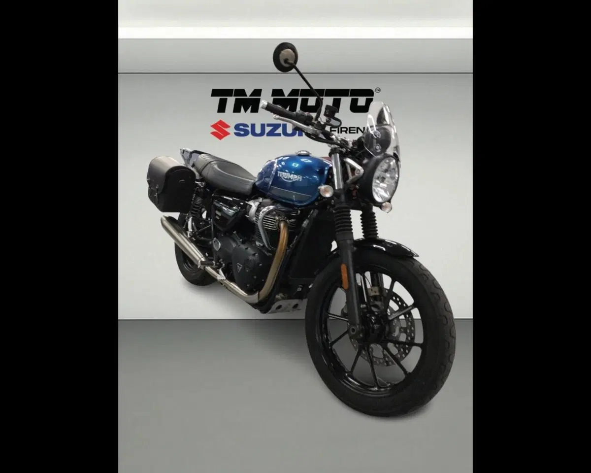 Triumph Street Twin 900 (2021 - 22) (3)