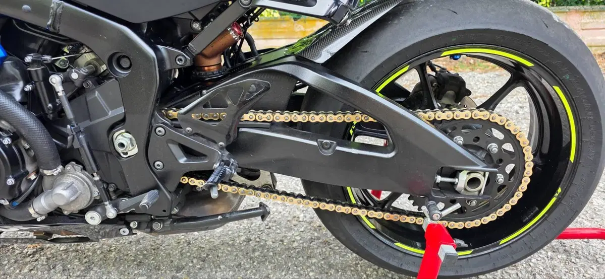 Suzuki GSX-R1000R (2019 - 20) (8)