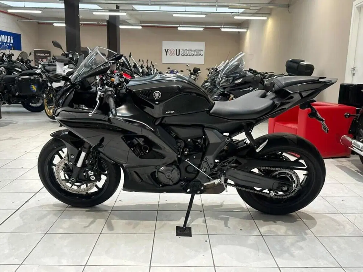 Yamaha YZF R7 (2021 - 25) (3)