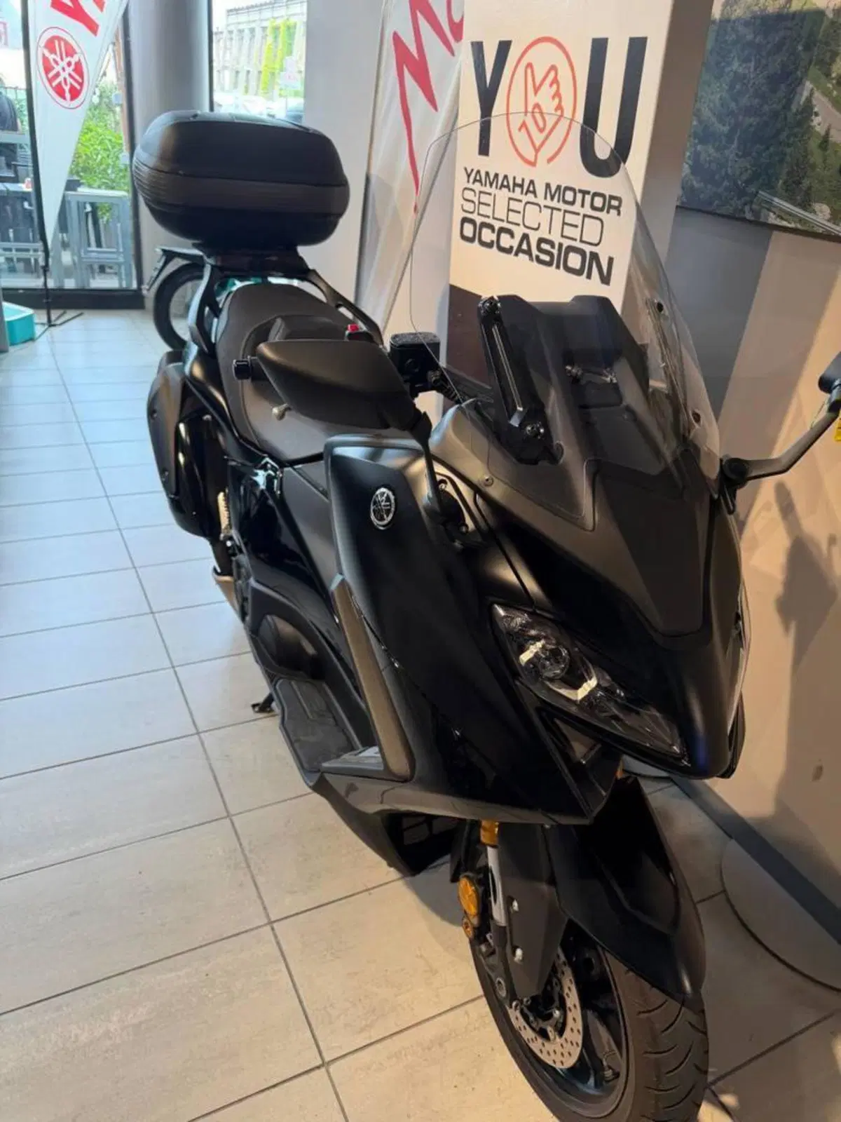 Yamaha T-Max 560 Tech Max (2022 - 24) (6)
