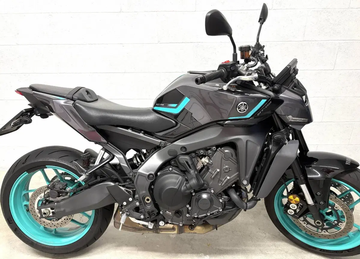 Yamaha MT-09 Y-AMT (2024 - 26)