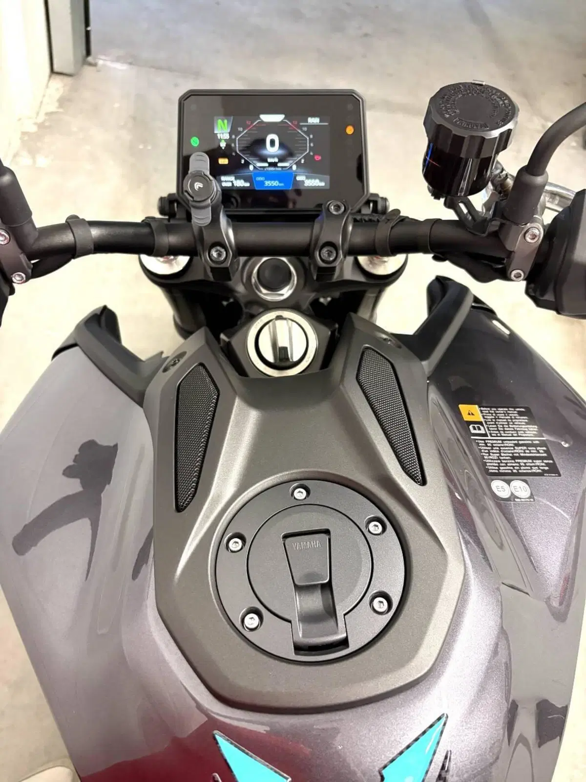 Yamaha MT-09 Y-AMT (2024 - 26) (3)