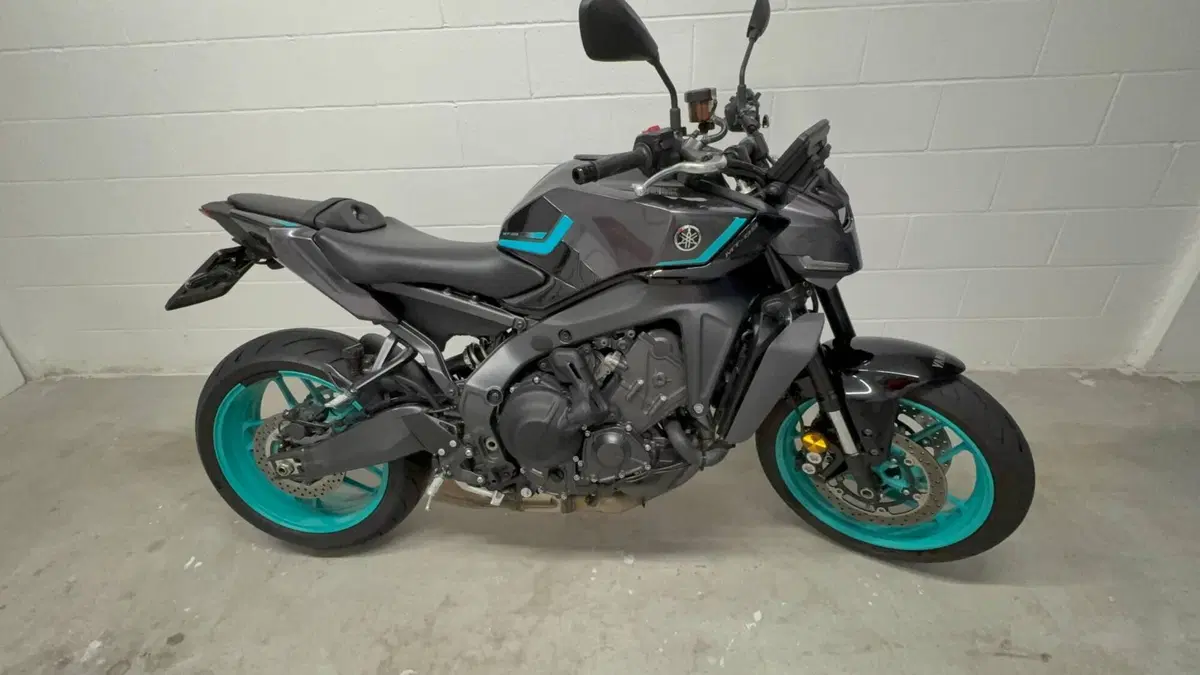 Yamaha MT-09 Y-AMT (2024 - 26) (11)