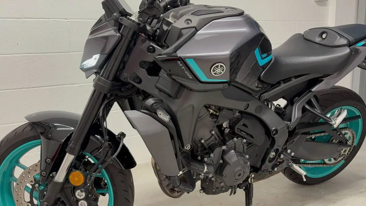 Yamaha MT-09 Y-AMT (2024 - 26) (13)