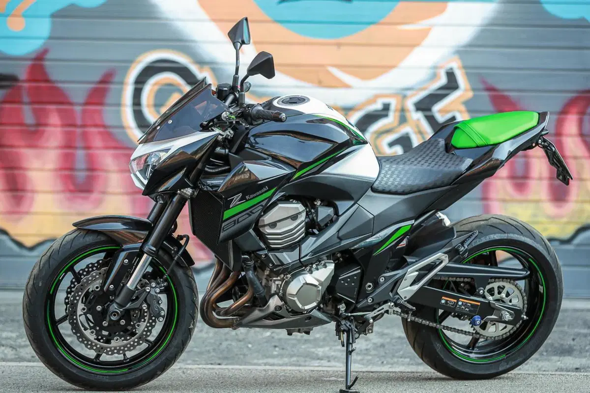 Kawasaki Z 800 (2012 - 13) (2)