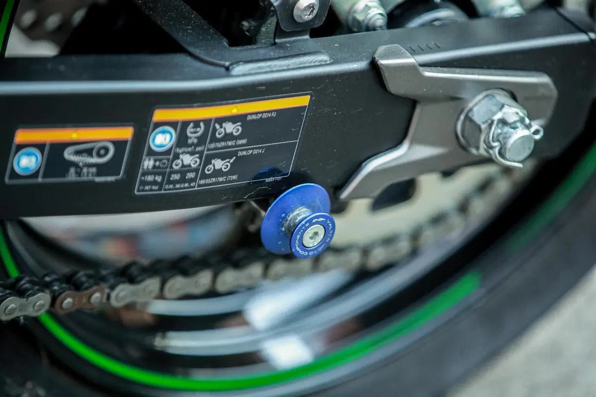 Kawasaki Z 800 (2012 - 13) (6)