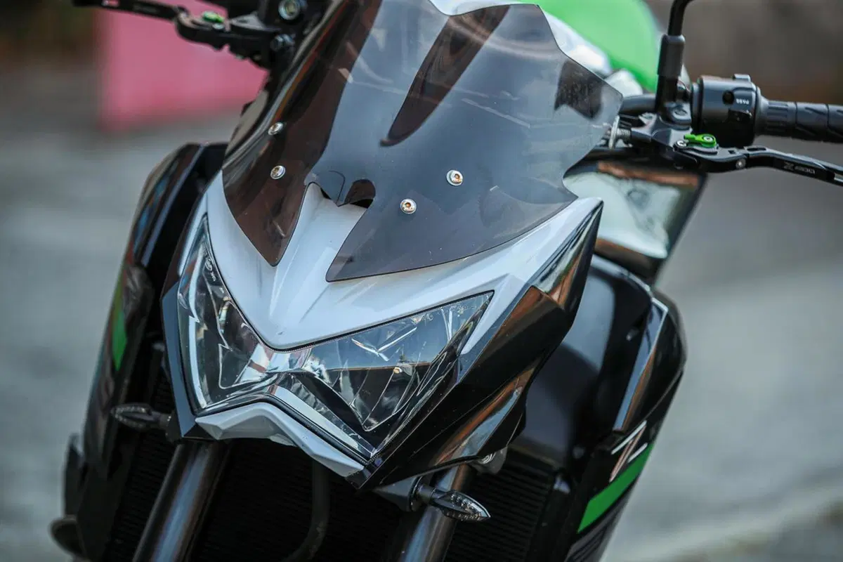 Kawasaki Z 800 (2012 - 13) (8)