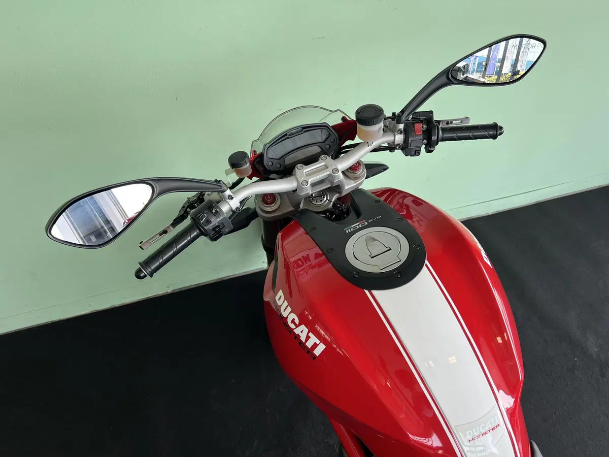 Ducati Monster 1100 Evo ABS (2011 - 13) (18)