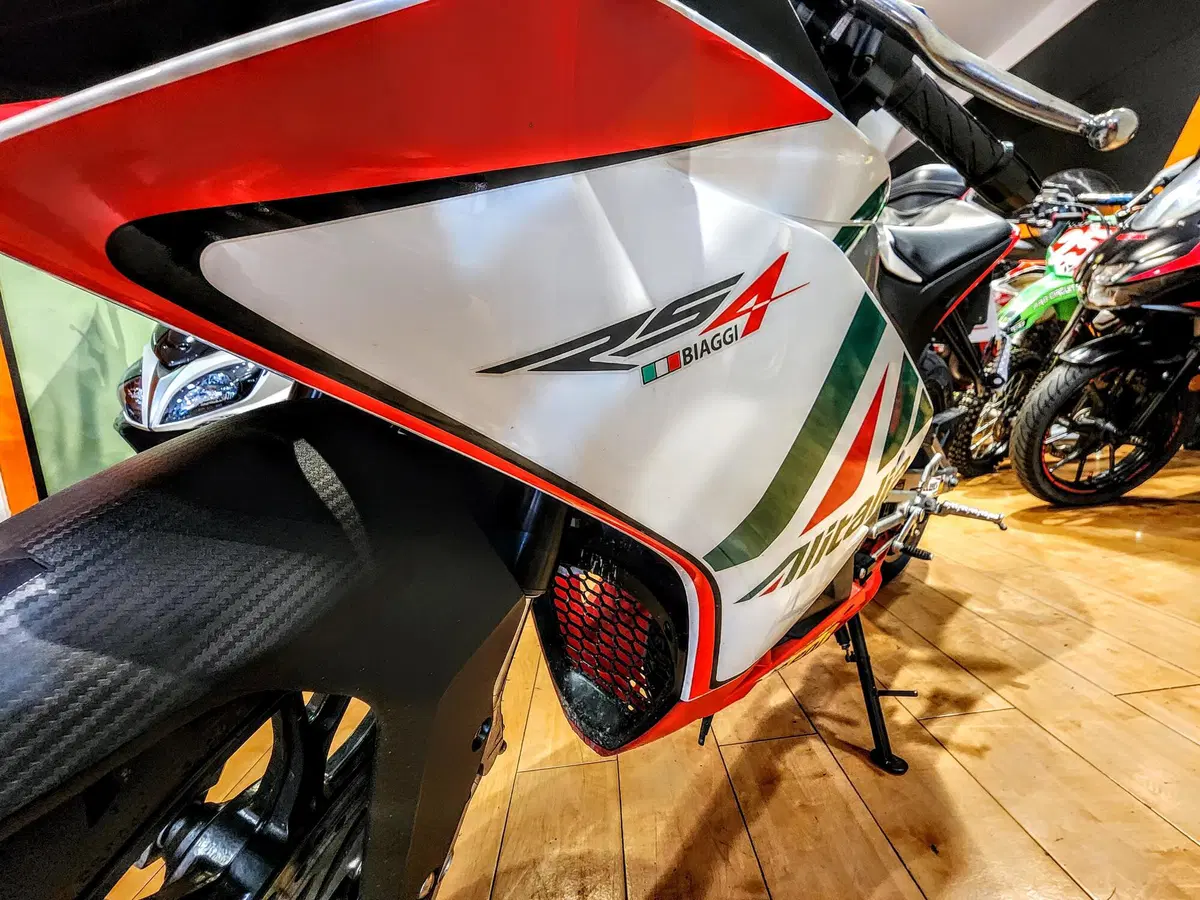 Aprilia RS4 125 (2011 - 16) (15)
