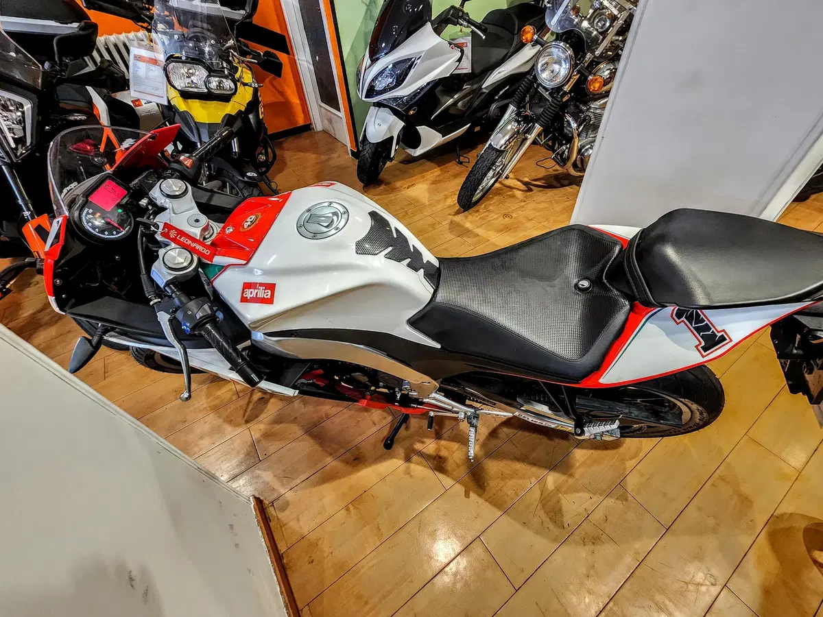 Aprilia RS4 125 (2011 - 16) (18)