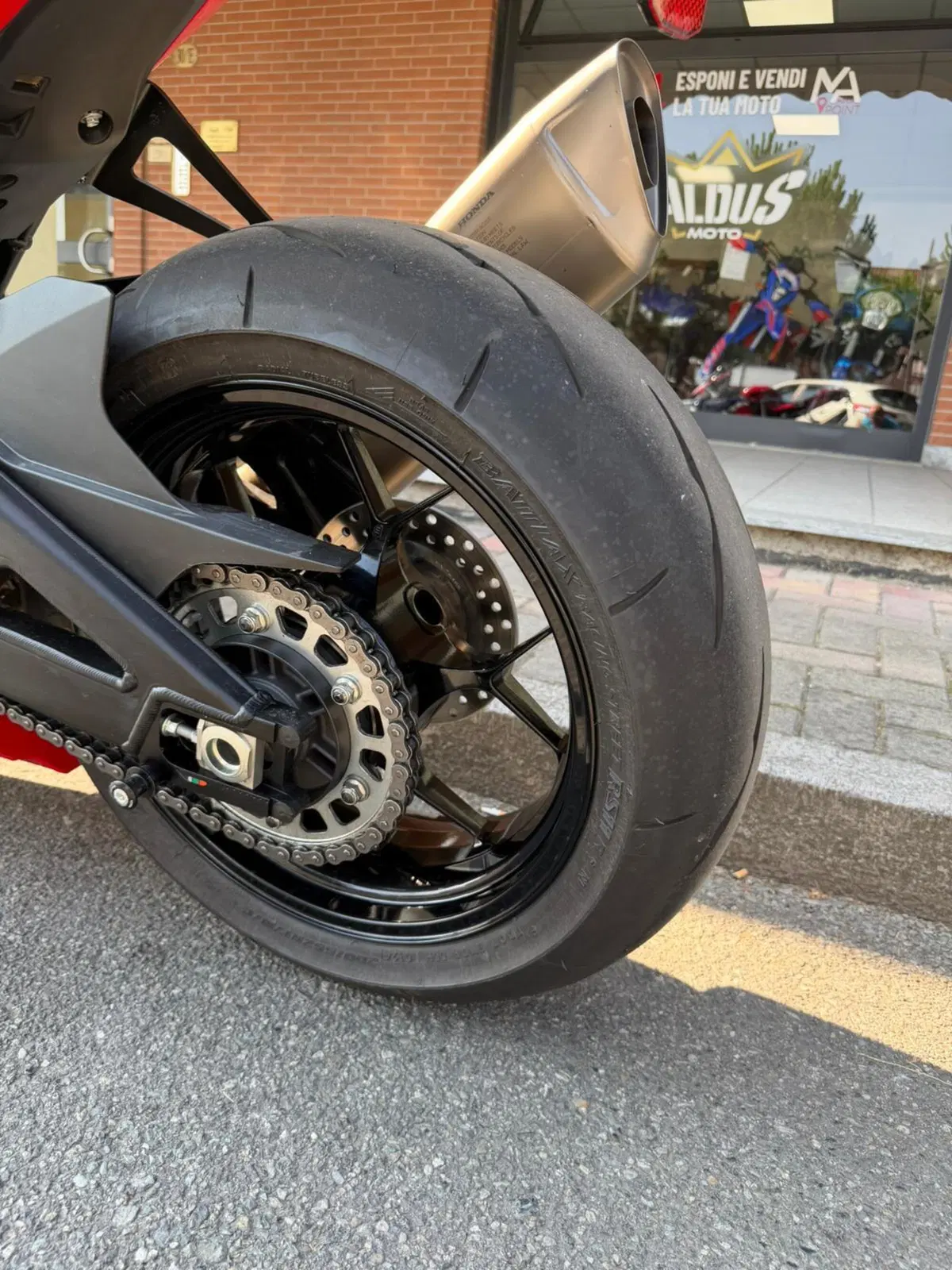 Honda CBR 1000 RR-R Fireblade SP (2024 - 26) (9)